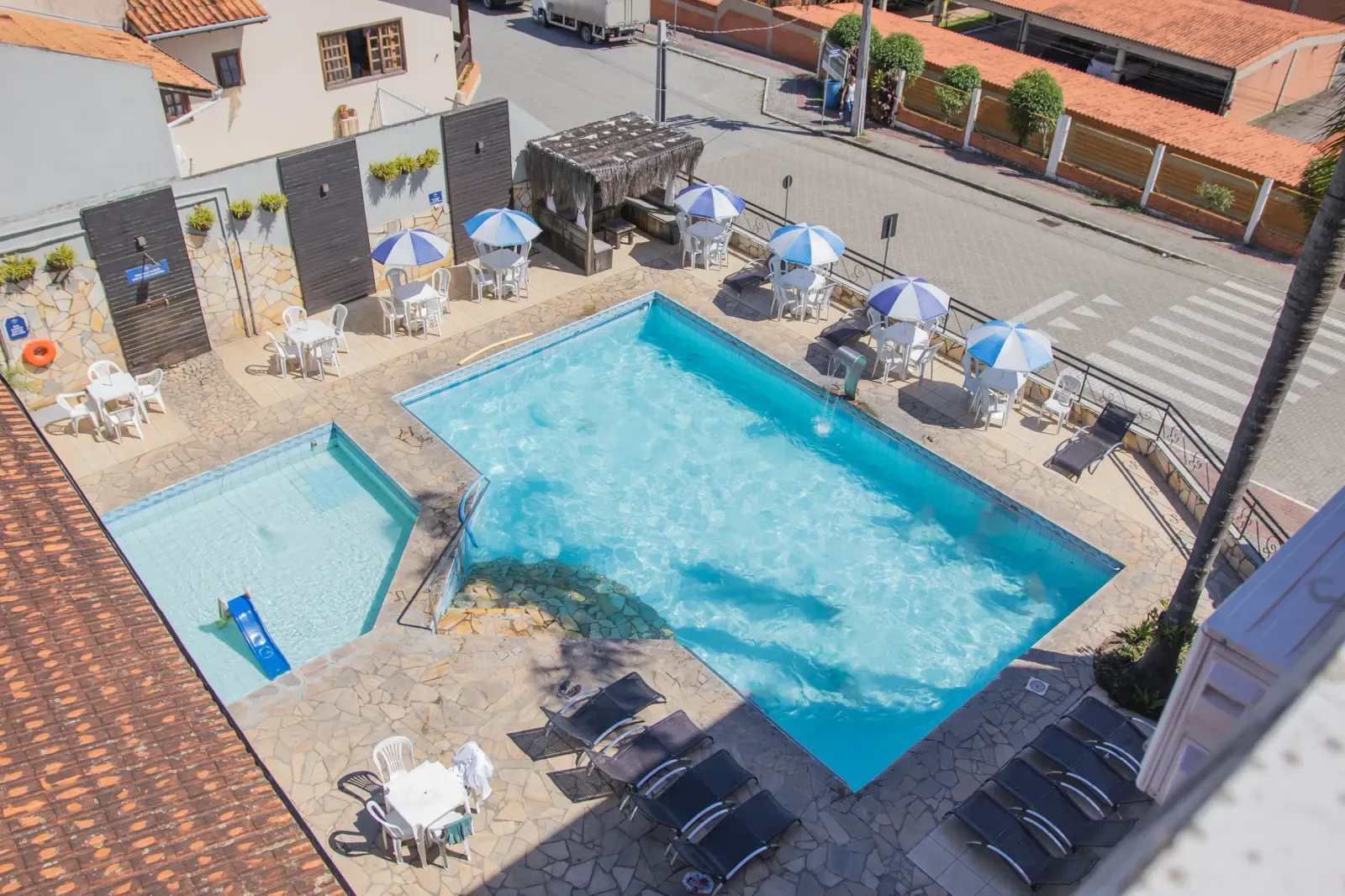 Piscina aquecida ao ar livre do Termas Park Hotel