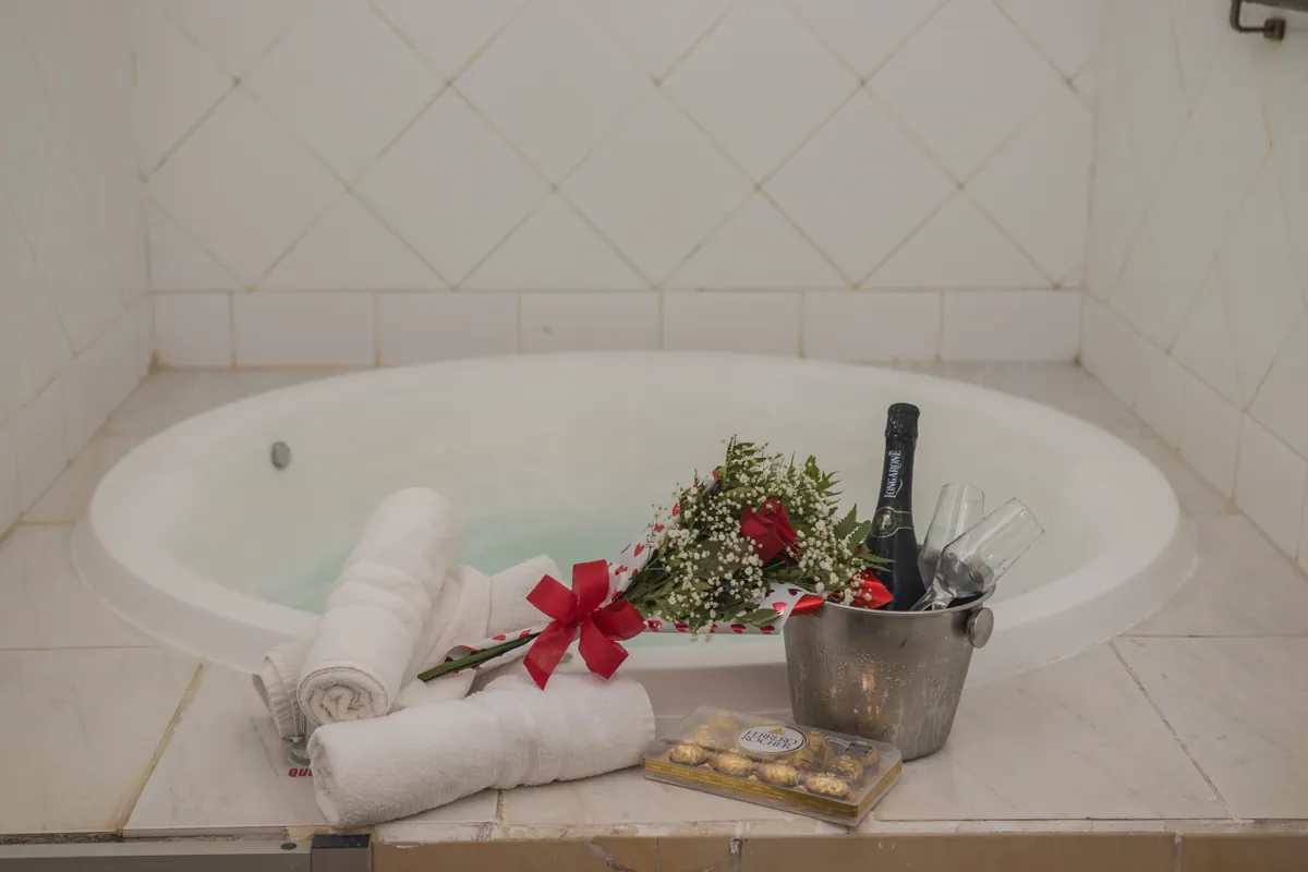 Banheira de hidromassagem com vista superior